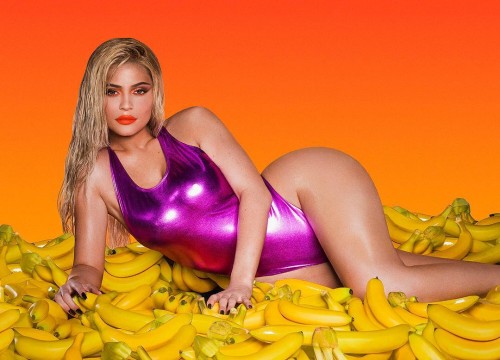 Kylie Jenner - Swimsuit - Summer Collection X Kylie Cosmetics, 7/10/18