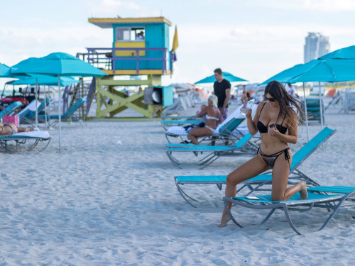 Claudia Romani - on South Beach bikini-clad look, 9/26/2018