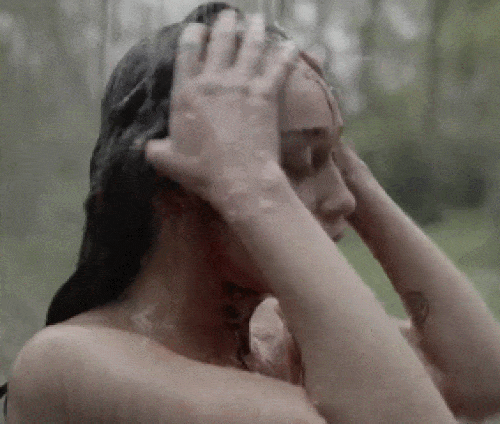 Alycia Debnam-Carey Naked