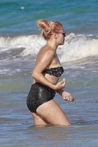 BusyPhilipps (11)