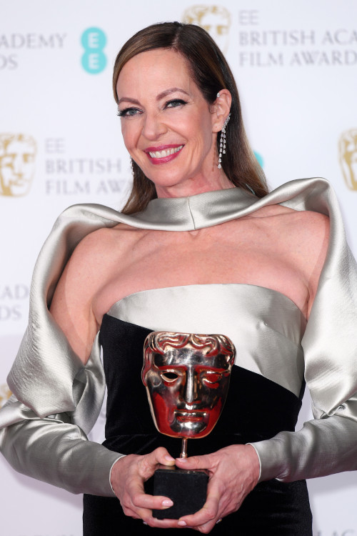 Allison Janney 71st British Academy Film Awards (32)