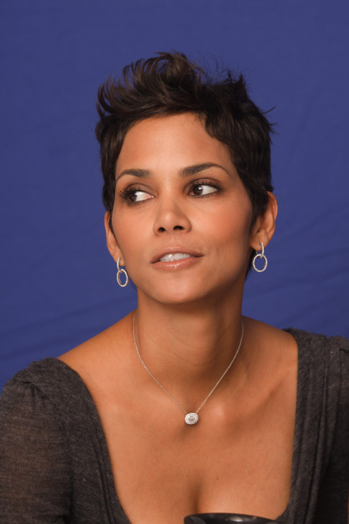 Halle MA Portraits 007