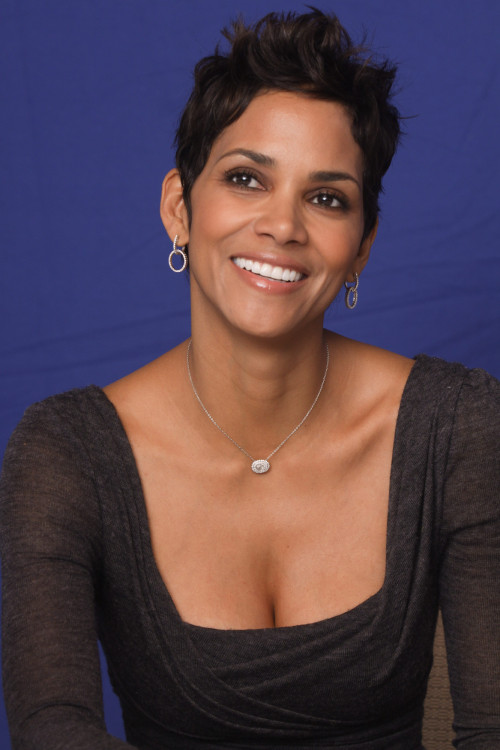 Halle MA Portraits 052