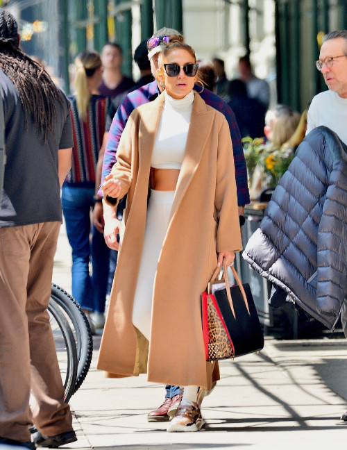 JLO (3)